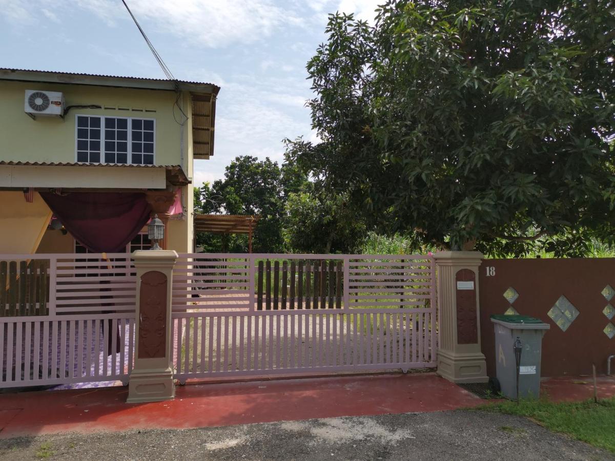 Sri Makmur Pontian Homestay Pontian Besar Dış mekan fotoğraf